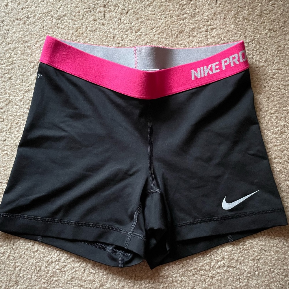 Nike Pro 3” shorts